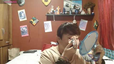 Snapshot of sasharosee2 chatting on October 15, 12:39 pm S A S H A R O S E online show from October 15, 12:39 pm