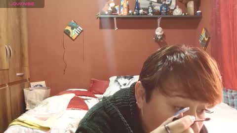 Snapshot of sasharosee2 chatting on October 27, 12:27 pm S A S H A R O S E online show from October 27, 12:27 pm