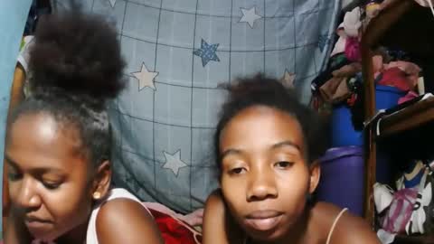 sasivia08 online show from April 17, 10:01 pm