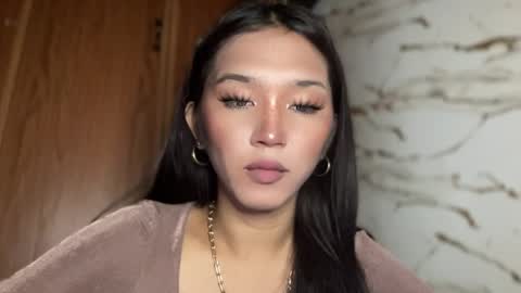 Sassygirl online show from May 26, 1:55 am