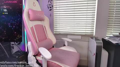 Saturn Girl online show from September 8, 7:46 pm