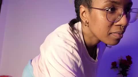 saturno_vibes online show from February 19, 8:57 am