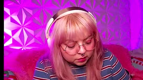 Gina George online show from January 15, 3:04 am