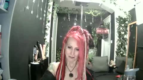 SaucySky online show from May 20, 9:21 pm