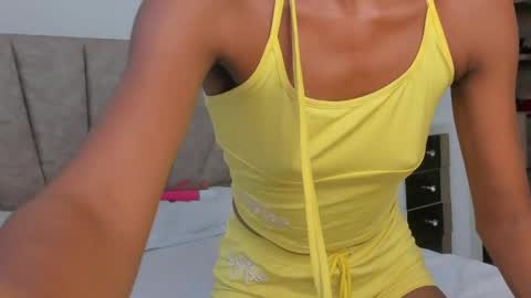 Savannahwildee online show from May 1, 2:22 pm