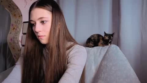 Sophie online show from April 17, 11:23 am