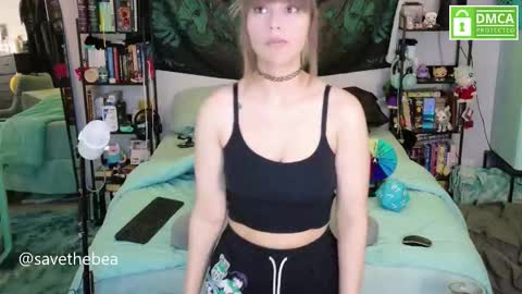 Bea online show from February 1, 10:40 pm