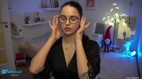 Naomi online show from December 3, 7:39 pm