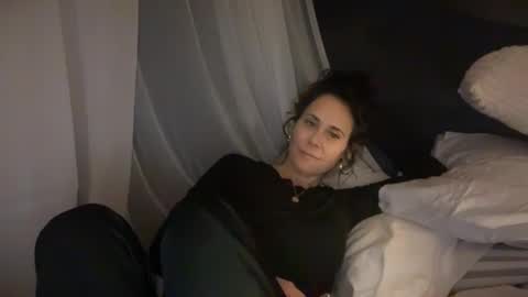 Good Girls Say Please...and Thank You online show from January 30, 5:19 am