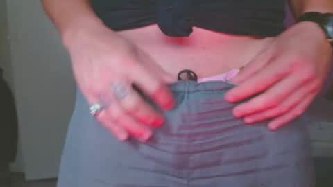 sbutter online show from December 4, 9:07 pm