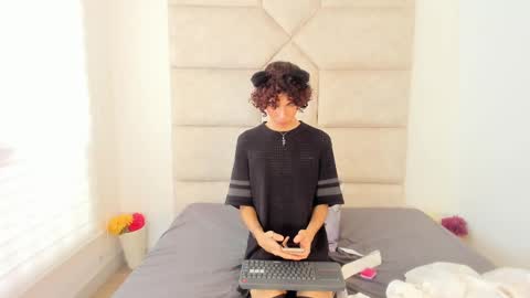 Snapshot of scaarlett_22 chatting on October 3, 6:49 pm scaarlett_22 online show from October 3, 6:49 pm