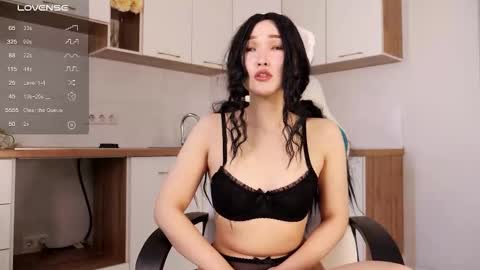 scamelia online show from November 29, 6:10 am