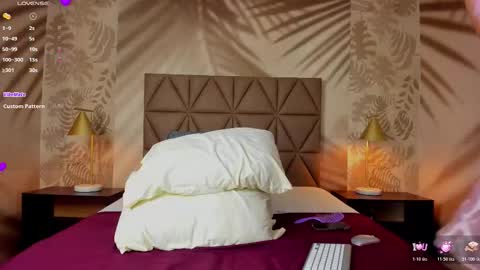 Scarleet online show from March 21, 8:02 pm