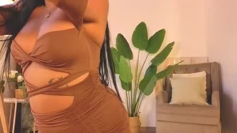 scarlet__15 online show from March 19, 1:05 pm