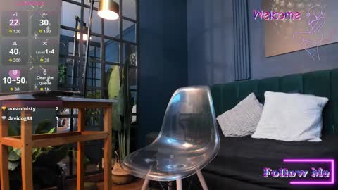 Scarlet Edwars online show from April 1, 5:43 pm