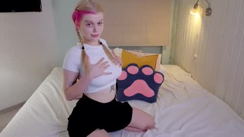 scarlet_enchantress online show from September 9, 9:59 pm