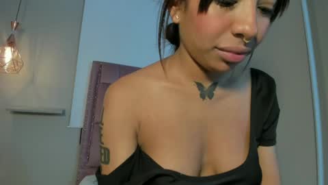 scarlet_vixen_ online show from April 19, 1:01 pm