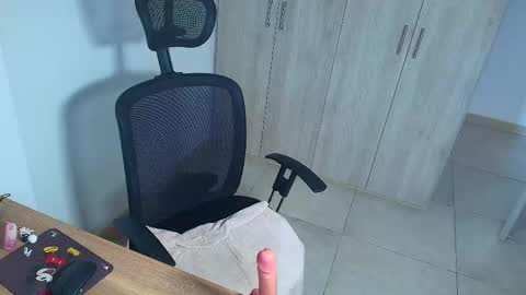 Scarlet online show from March 9, 4:00 pm