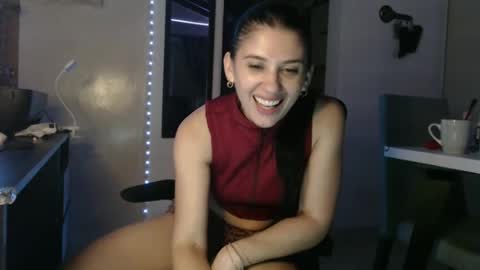 scarletmoons online show from March 4, 7:38 am