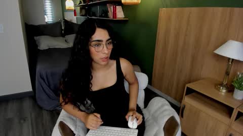 Scarlett  online show from January 18, 2:59 pm