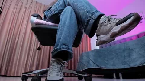 Scarlett online show from February 2, 12:45 pm