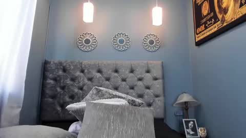 Snapshot of scarlett_buttock chatting on October 19, 5:39 pm Scarlett online show from October 19, 5:39 pm