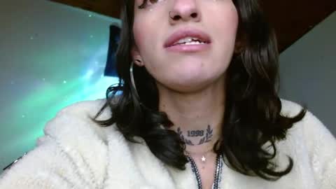 scarlet online show from April 3, 2:18 am