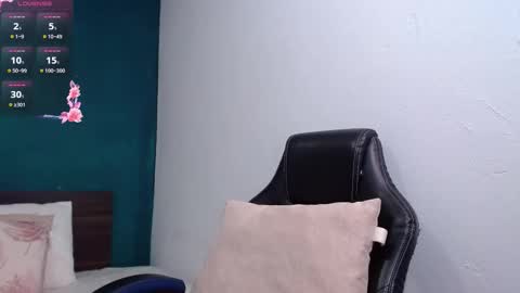 Scarlett  online show from November 6, 2:03 am