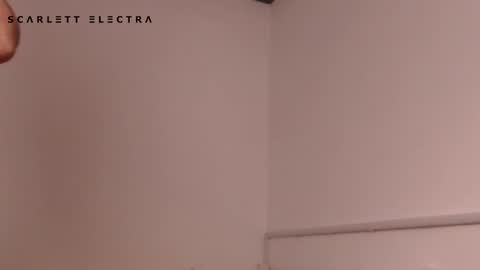 SCARLETT ELECTRA  -  online show from October 25, 6:08 pm