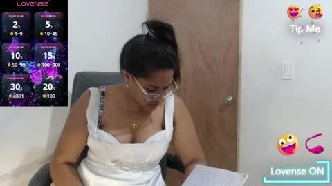 Scarlett online show from April 14, 9:12 am