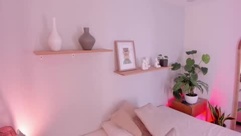 Scarlett Morgan online show from March 8, 2:55 am