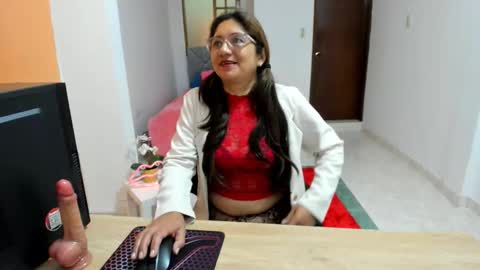 Scarlett online show from October 15, 1:56 pm