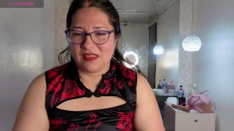 scarlett_widow online show from June 3, 3:20 am
