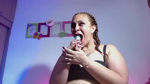 scarlettbooty online show from October 28, 5:08 am