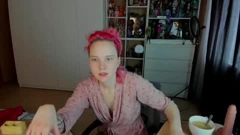 Rina online show from May 13, 7:18 am