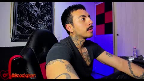 Alejandro help me to reach 200 thumps up online show from December 17, 2:29 am