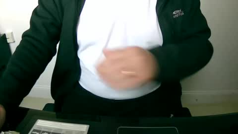 Snapshot of scotti30 chatting on February 7, 9:05 am Scott online show from February 7, 9:05 am