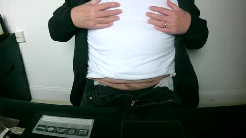 Snapshot of scotti30 chatting on February 12, 3:16 pm Scott online show from February 12, 3:16 pm