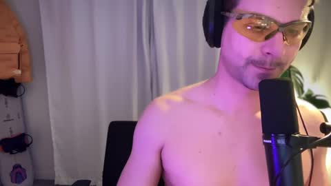 Scotty online show from December 3, 9:39 am