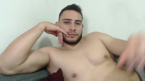 seank_noszka online show from November 18, 10:24 pm