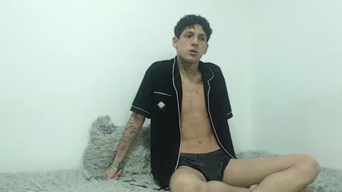  CAMILA Y SEBASTIAN online show from September 12, 6:48 am