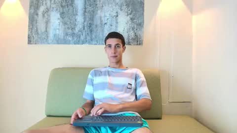 sebass_r online show from December 19, 12:22 pm