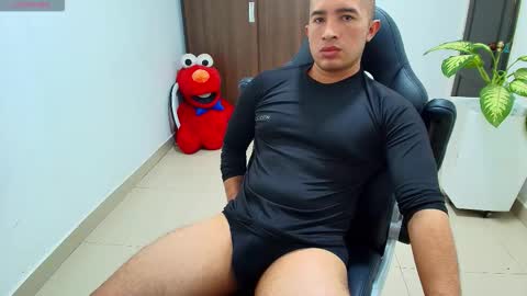 juan  sebastian online show from September 28, 5:22 pm