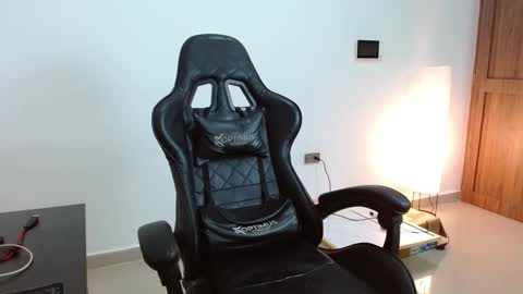 Sebastiano online show from April 8, 12:35 am