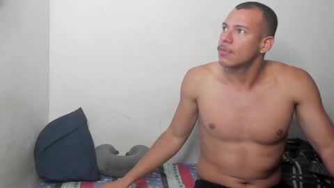 Snapshot of sebastianp13 chatting on December 6, 12:00 pm sebatian palacios online show from December 6, 12:00 pm