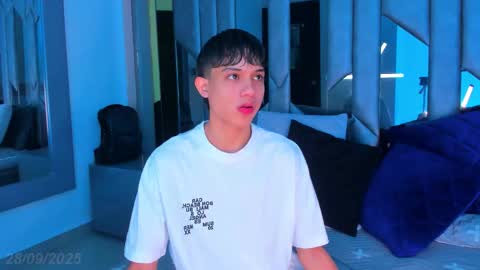 Sebastian online show from September 28, 3:54 pm