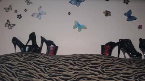 Emily online show from February 20, 8:58 pm