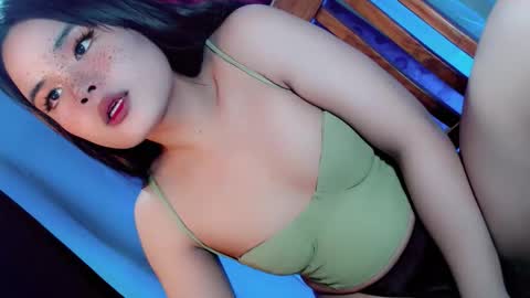 kwen online show from December 14, 9:10 pm