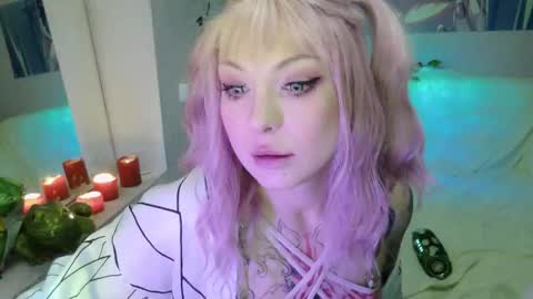 secret_bloom online show from February 9, 6:32 pm