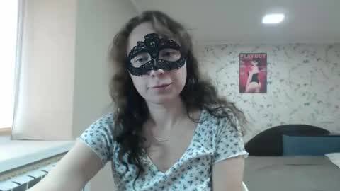 Elly online show from October 15, 11:44 am